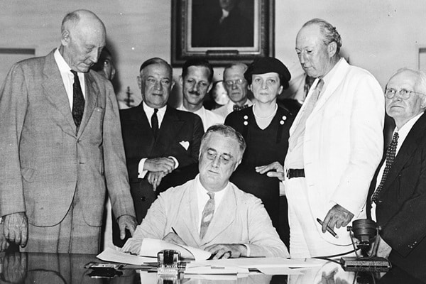 How the New Deal Reshaped America