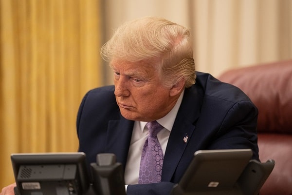 Trump and Putin Discuss Ending the War in Ukraine Behind Closed Doors